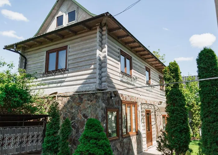 у марка Holiday home Yaremche